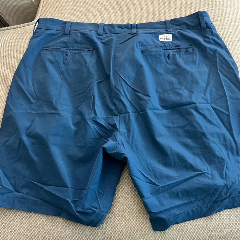 Men’s Vineyard Vines shorts